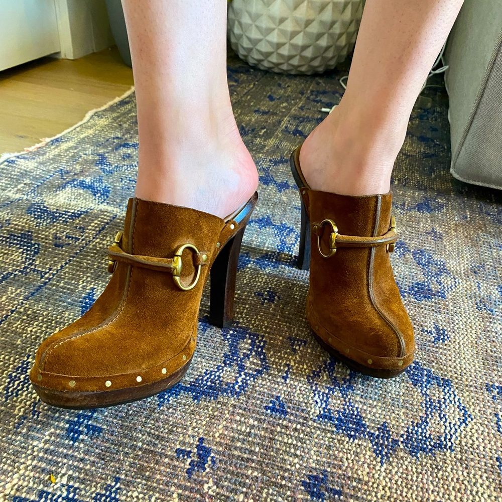 GUCCI Gold Horsebit brown suede & wood heeled mule clogs size 6